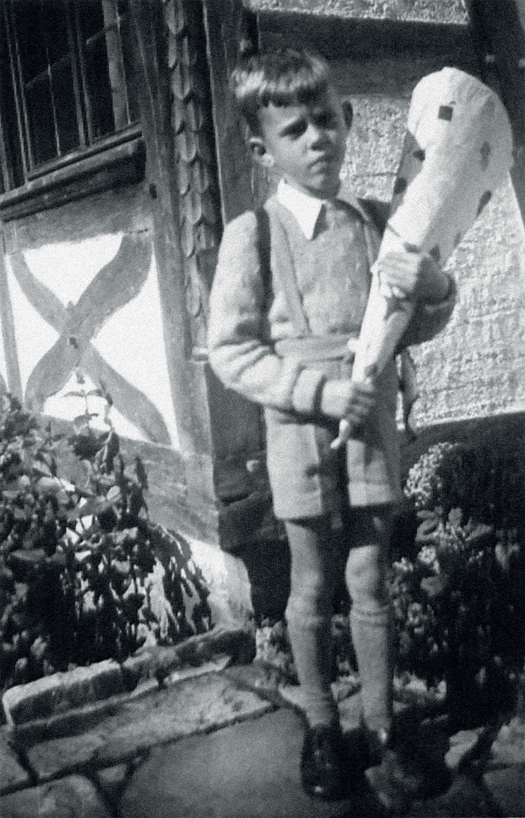 Ulrich Freund mit Schultüte (Quelle: Ulrich Freund). Ulrich Freund mit Schultüte (Quelle: Ulrich Freund).